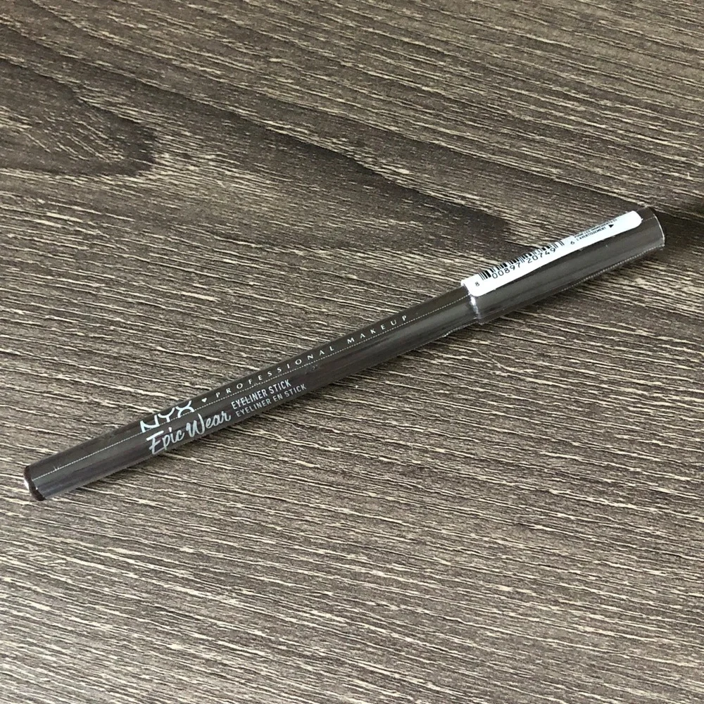 ❤️$4 NWT NYX Epic Wear Eyeliner Stick in Deepest Brown .04oz